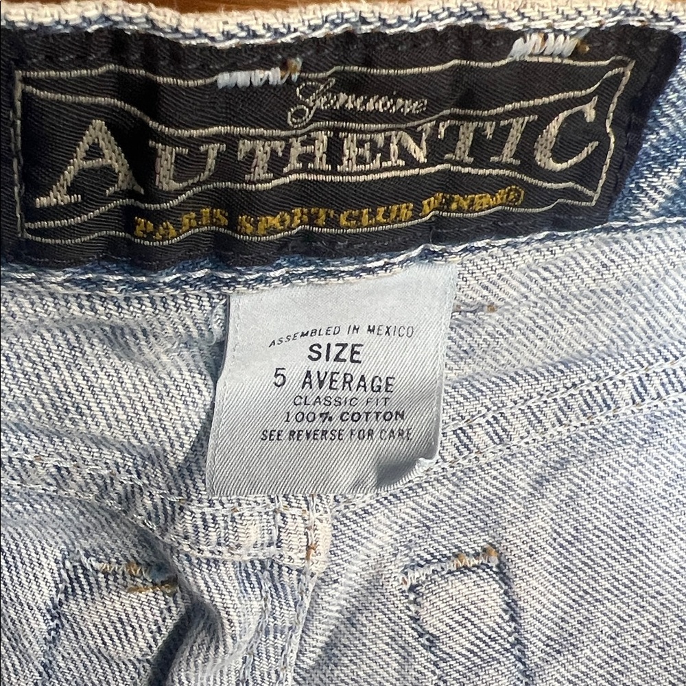 High Rise Light Blue Jeans - Picture 3 of 12